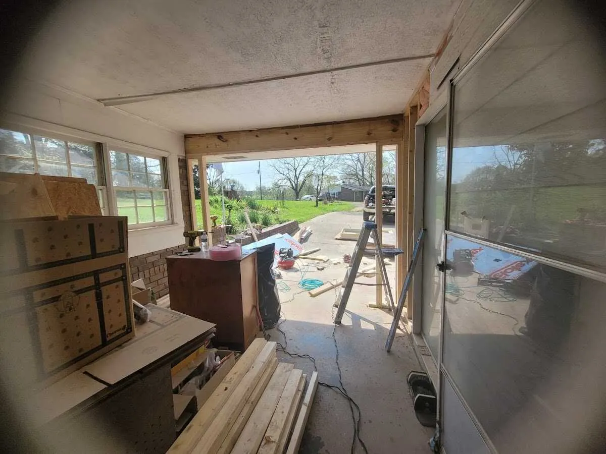 Air movers and dehumidifier for Drying & Dehumidification in Mayflower Village